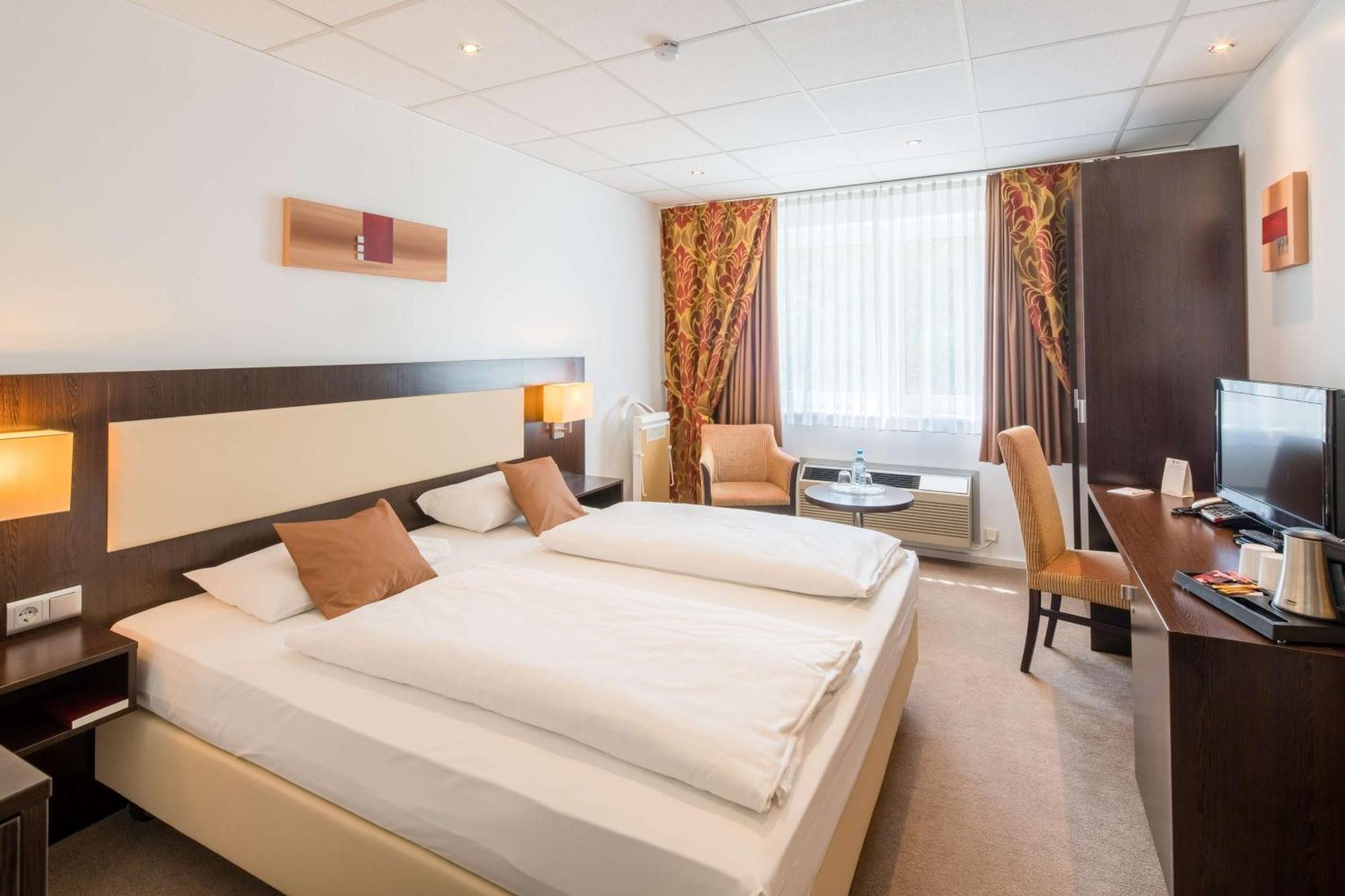 Best Western Hotel Єна Екстер'єр фото
